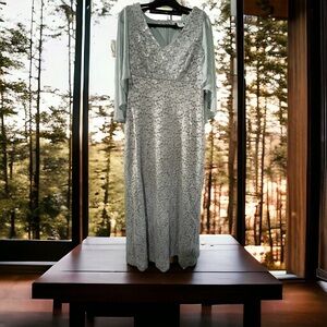 Beautiful mother of the bride dress